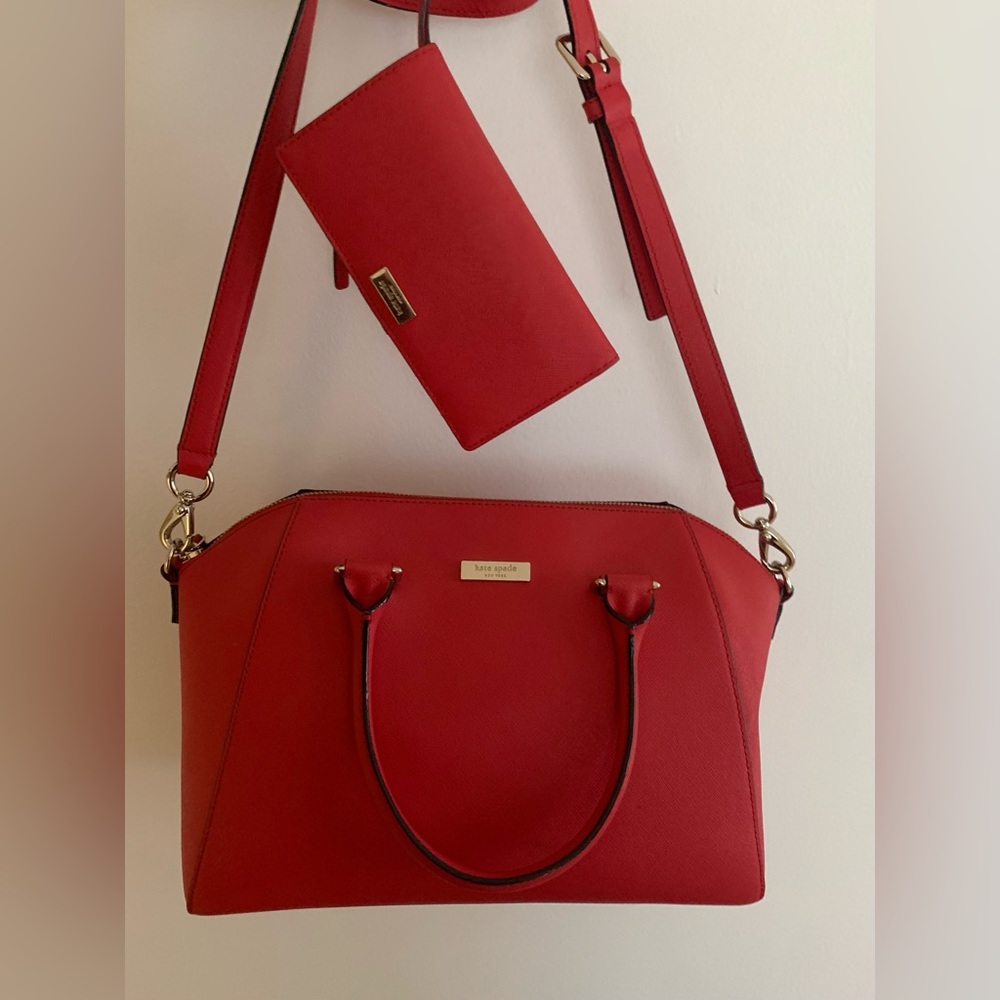 kate spade matching wallet and crossbody-optional bag in hot chili red